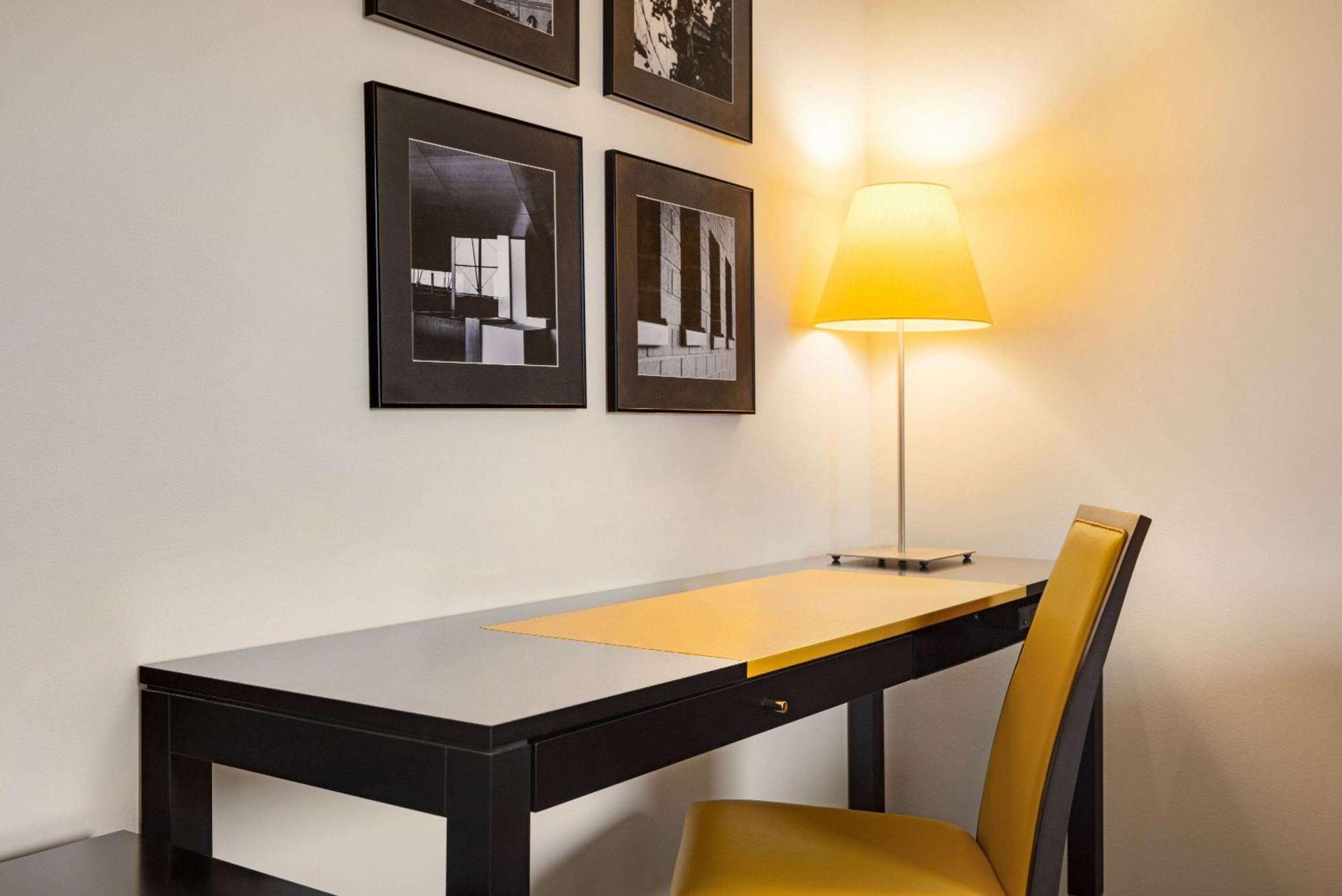 Vienna House Easy By Wyndham Katowice Hotell Exteriör bild